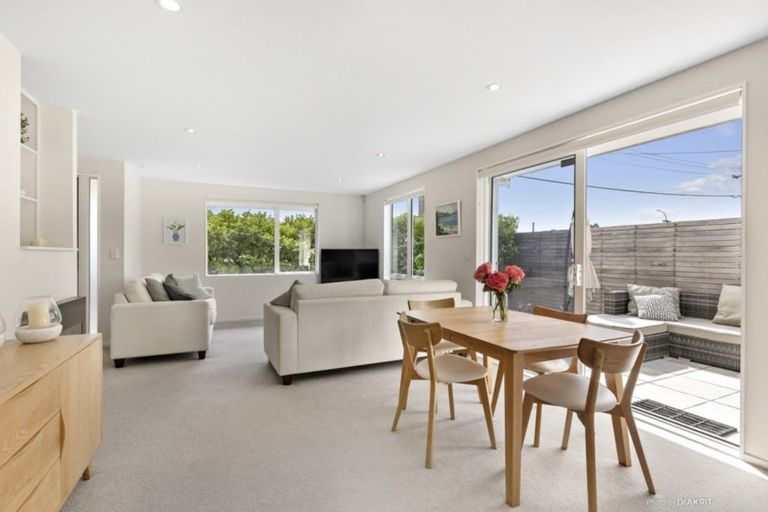 Photo of property in 26 Ellesmere Avenue, Miramar, Wellington, 6022