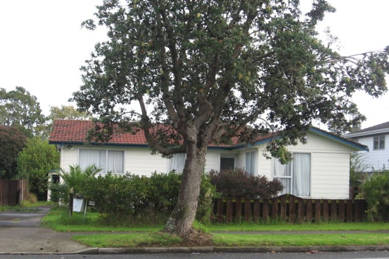 Photo of property in 363 Bucklands Beach Road, Bucklands Beach, Auckland, 2012