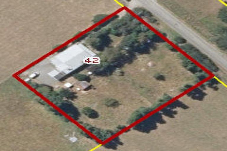 Photo of property in 42 Mangahao Road, Shannon, Palmerston North, 4474
