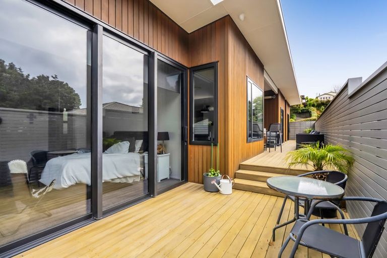 Photo of property in 57 Brooklands Road, Brooklands, New Plymouth, 4310