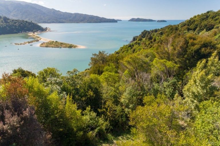 Photo of property in 26 Lady Barkly Grove, Kaiteriteri, Motueka, 7197