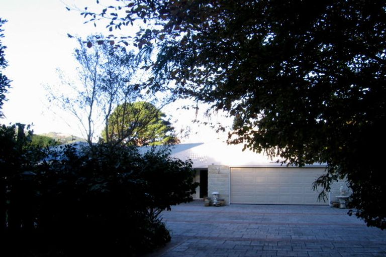 Photo of property in 16 River Glade, Waikanae, 5036