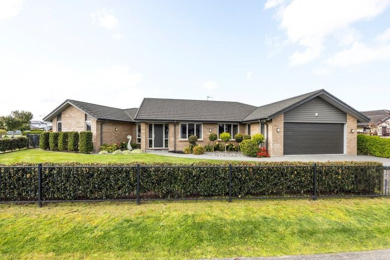 Photo of property in 18 Moonlight Drive, Rototuna North, Hamilton, 3210