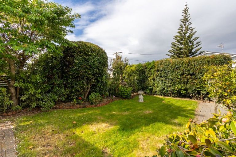 Photo of property in 15 Bluegum Road, Paraparaumu Beach, Paraparaumu, 5032