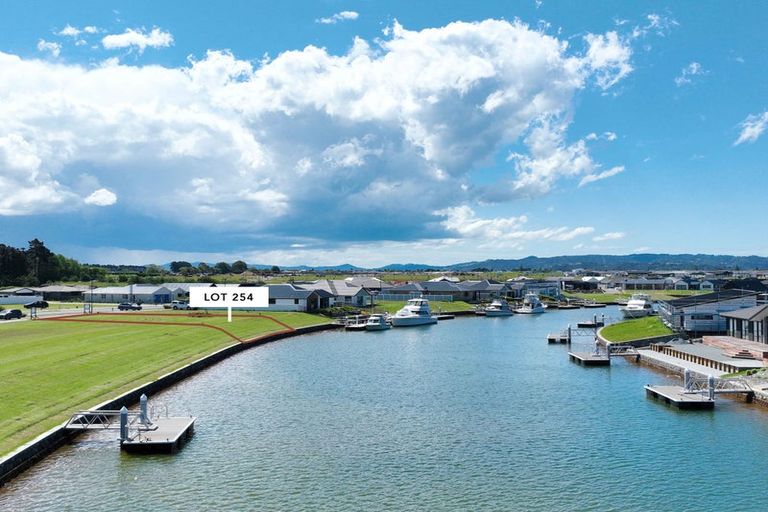 Photo of property in 25 Maturiki Drive, One Tree Point, 0118