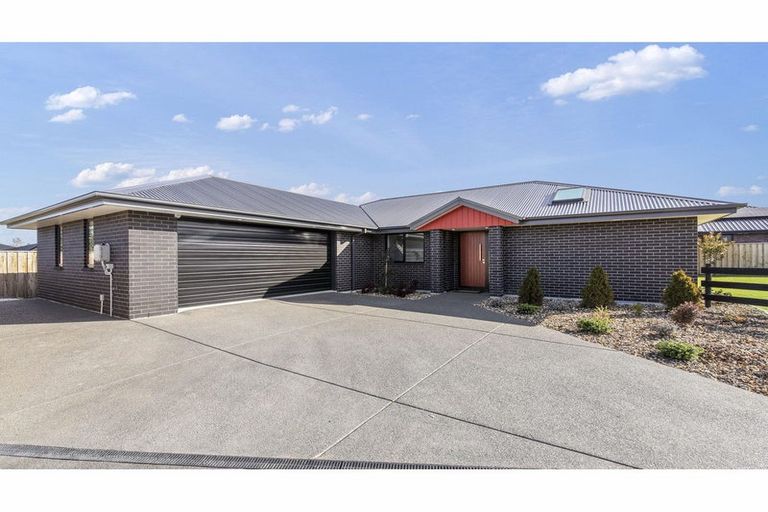 Photo of property in 26 Foster Place, Amberley, 7410