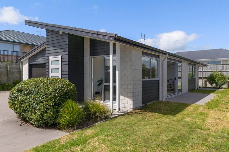 Photo of property in 19 Te Kaka Place, Omokoroa, 3114