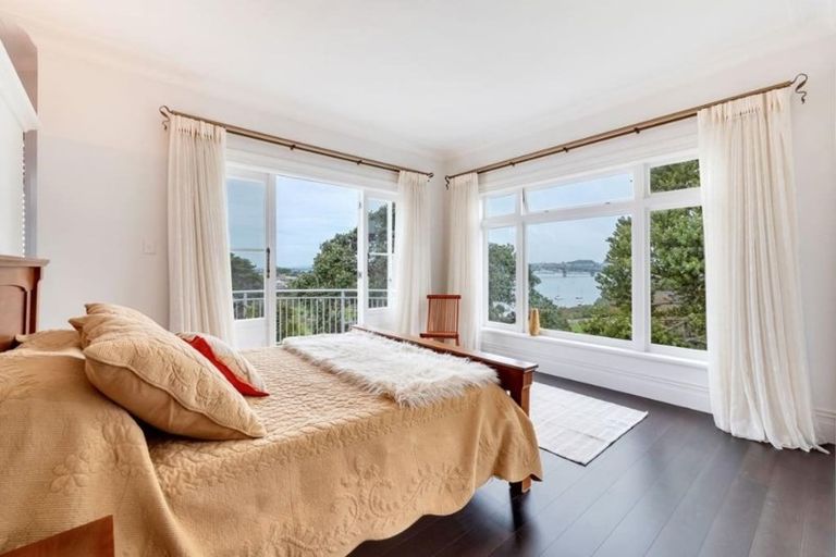 Photo of property in 49 Seaview Avenue, Northcote, Auckland, 0627