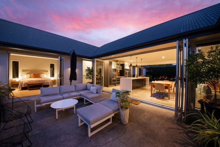 Photo of property in 5 Nottinghill Drive, Springlands, Blenheim, 7201