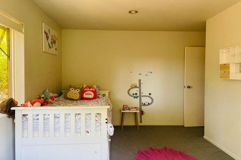 Photo of property in 31 Tiri Tiri Road, Birkdale, Auckland, 0626