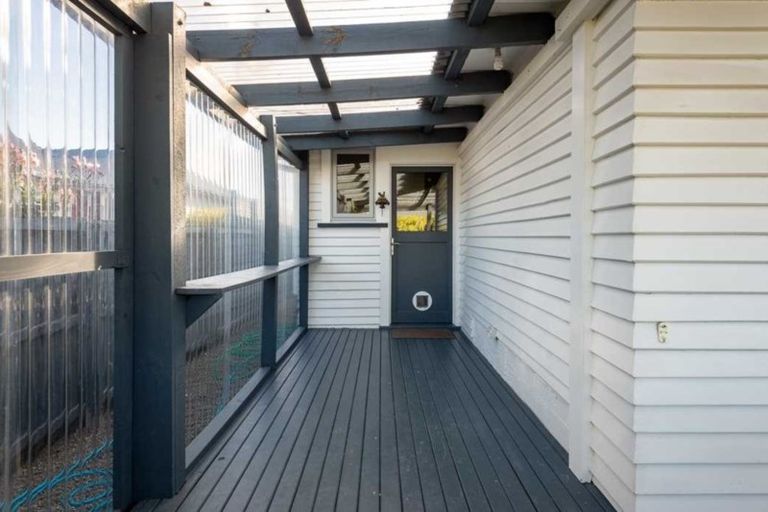 Photo of property in 42 Croziers Road, St Albans, Christchurch, 8052