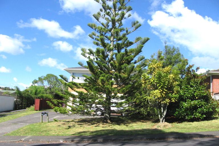Photo of property in 70 Eban Avenue, Hillcrest, Auckland, 0627