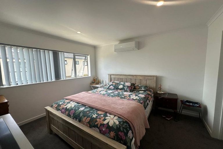 Photo of property in 271b Te Atatu Road, Te Atatu South, Auckland, 0610