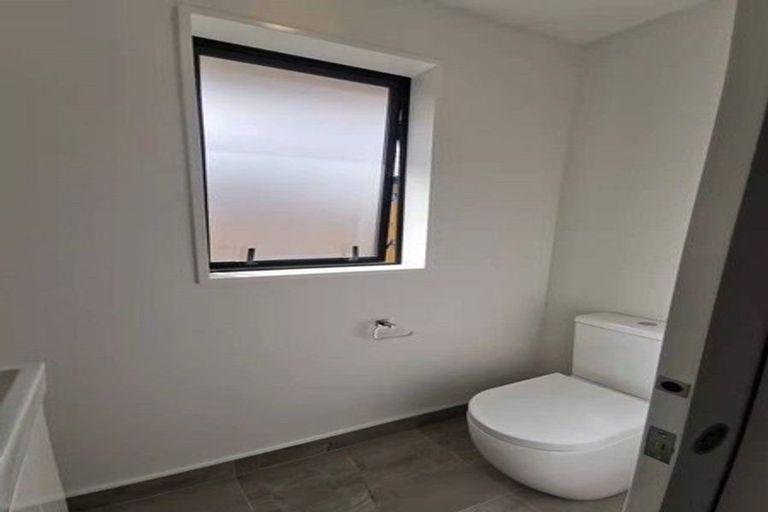 Photo of property in 17 Ensete Road, Wigram, Christchurch, 8025