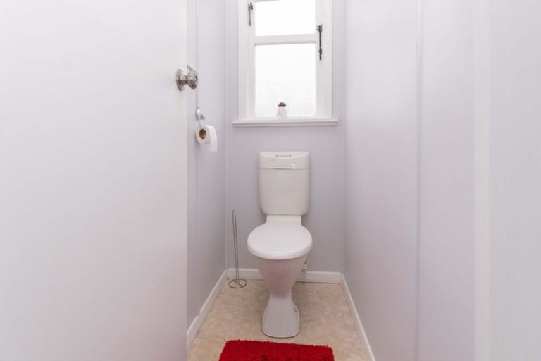 Photo of property in 7 Kiwi Crescent, Tawa, Wellington, 5028