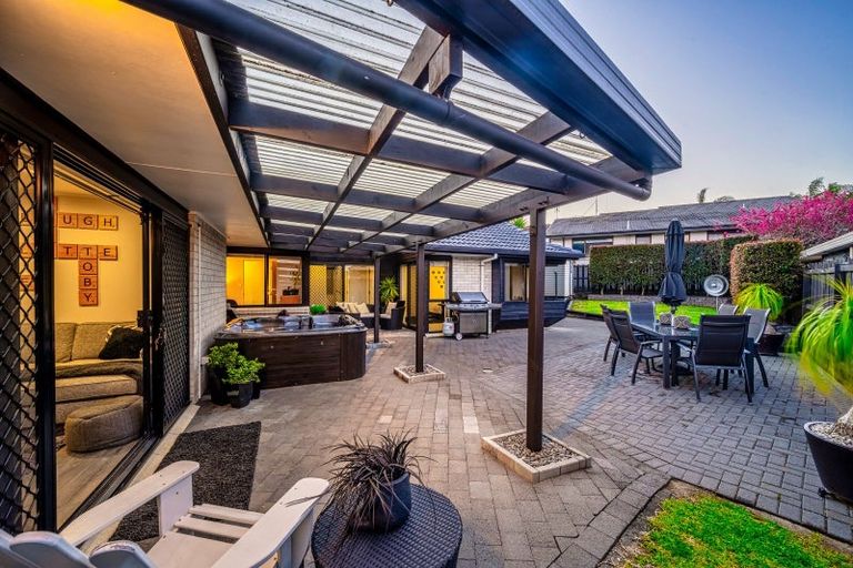 Photo of property in 16 Britannia Place, Half Moon Bay, Auckland, 2012