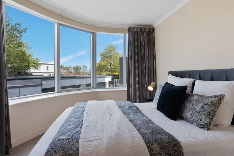 Photo of property in Shangri La Apartments, 1/97 Jervois Road, Herne Bay, Auckland, 1011