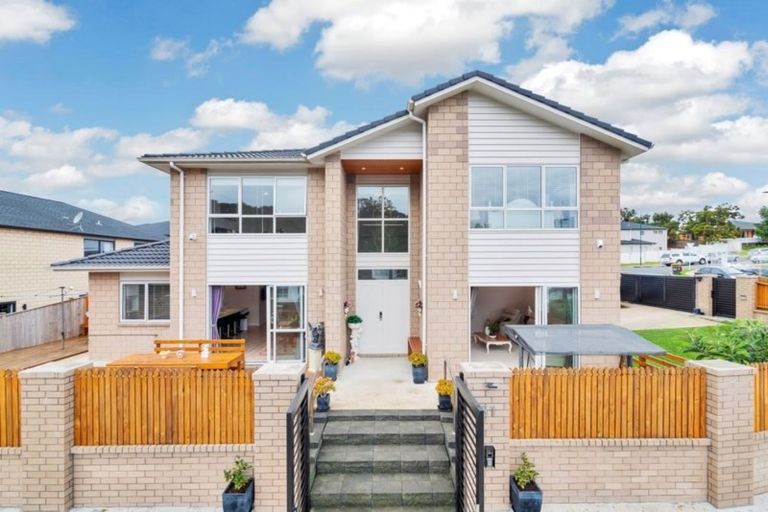 Photo of property in 51 Admirals Court Drive, Greenhithe, Auckland, 0632