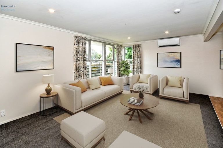 Photo of property in 15 Racecourse Road, Waiuku, 2123