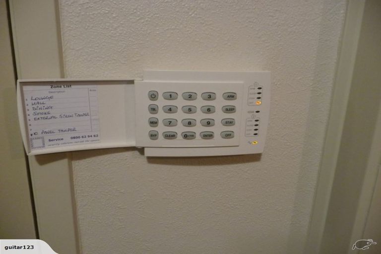 Photo of property in 1/12 Goldnib Place, Randwick Park, Auckland, 2105