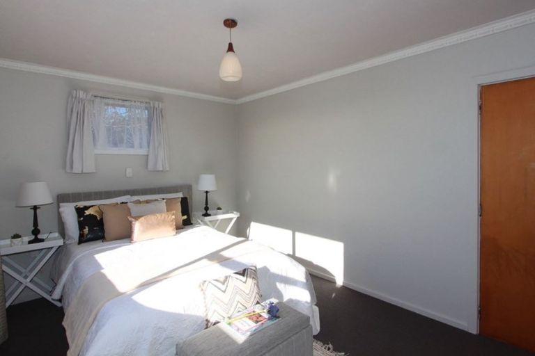 Photo of property in 21 Inwoods Road, Parklands, Christchurch, 8083