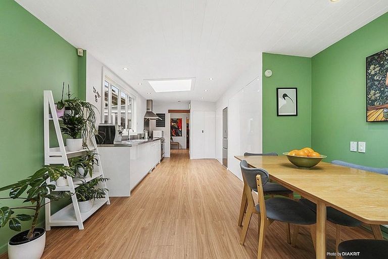 Photo of property in 200 Tinakori Road, Thorndon, Wellington, 6011