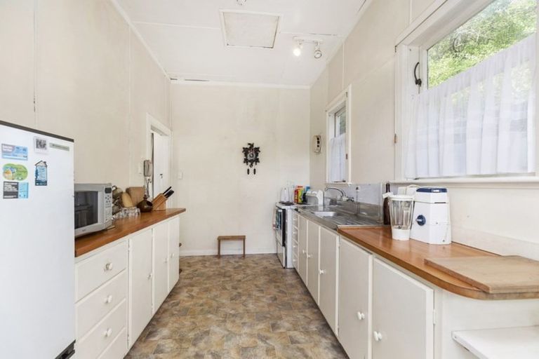 Photo of property in 34 Volga Street, Island Bay, Wellington, 6023