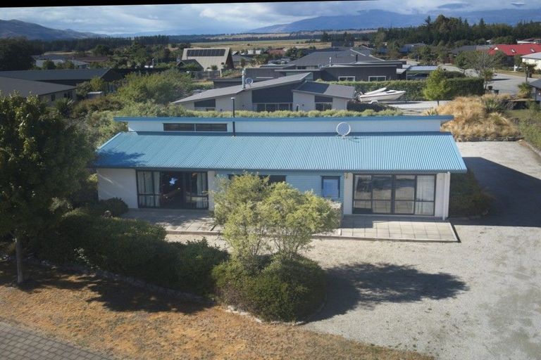 Photo of property in 20 Timsfield Drive, Lake Hawea, Wanaka, 9382