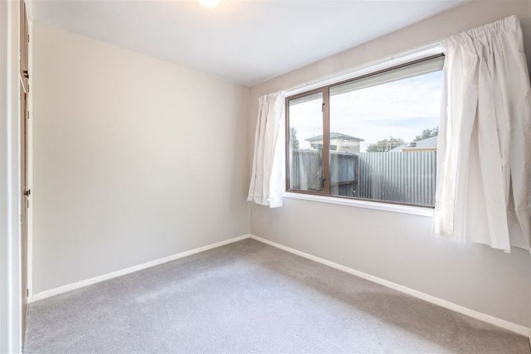 Photo of property in 2/33 Howe Street, New Brighton, Christchurch, 8083
