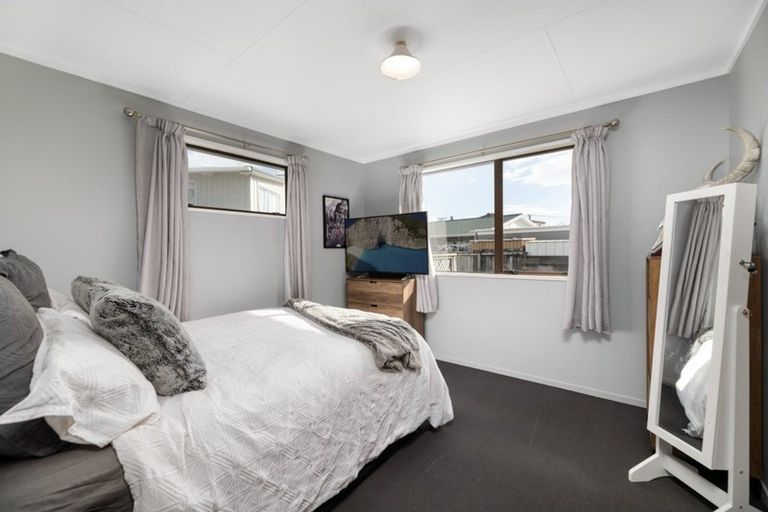 Photo of property in 60b Percy Road, Papamoa Beach, Papamoa, 3118