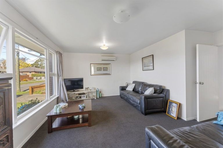 Photo of property in 12 Newport Street, Avondale, Christchurch, 8061