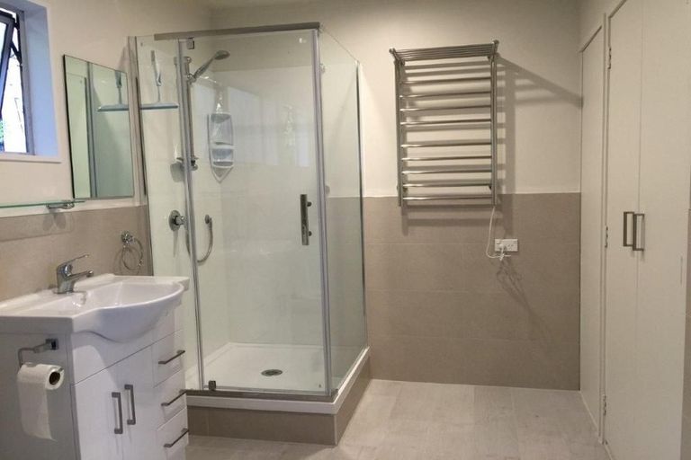 Photo of property in 9/41 Anzac Road, Browns Bay, Auckland, 0630