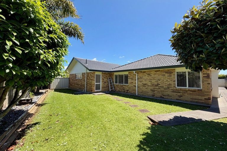 Photo of property in 150 Millhouse Drive, Northpark, Auckland, 2013