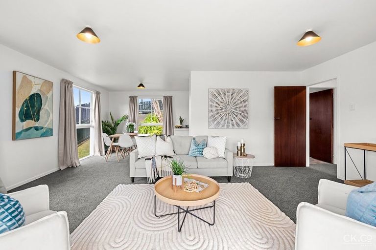 Photo of property in 3 Eastview Grove, Normandale, Lower Hutt, 5010