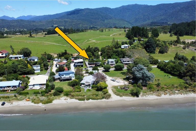 Photo of property in 279 Patons Rock Road, Patons Rock, Takaka, 7182