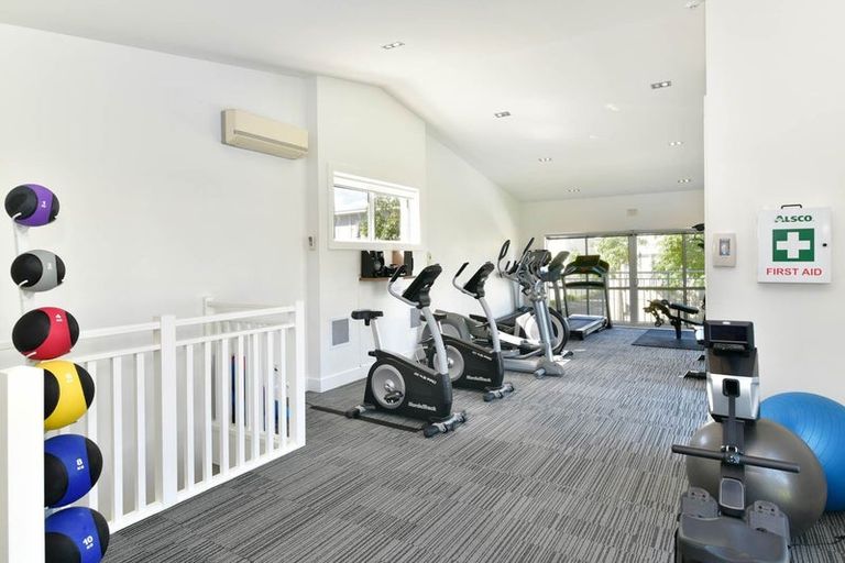 Photo of property in 8 Eaves Bush Parade, Orewa, 0931