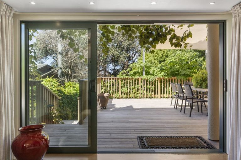 Photo of property in 91 Hinemoa Street, Birkenhead, Auckland, 0626