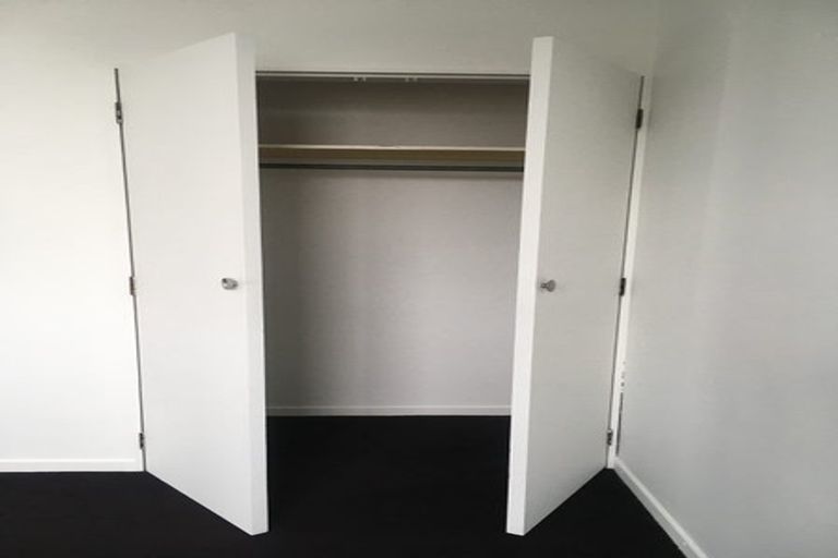 Photo of property in 6/127 Queens Drive, Lyall Bay, Wellington, 6022