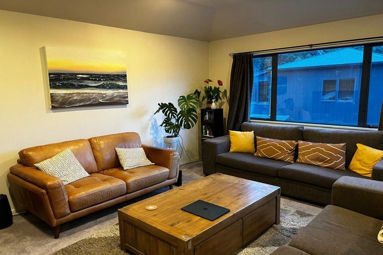 Photo of property in 72a Hazlewood Avenue, Karori, Wellington, 6012