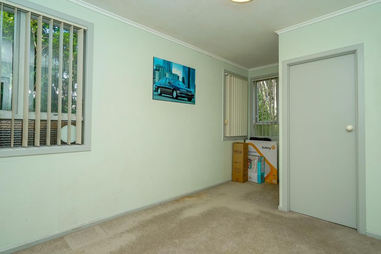 Photo of property in 202 Godley Road, Titirangi, Auckland, 0604