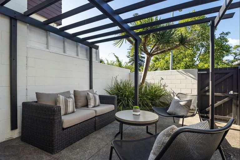 Photo of property in 33 Gwilliam Place, Freemans Bay, Auckland, 1011
