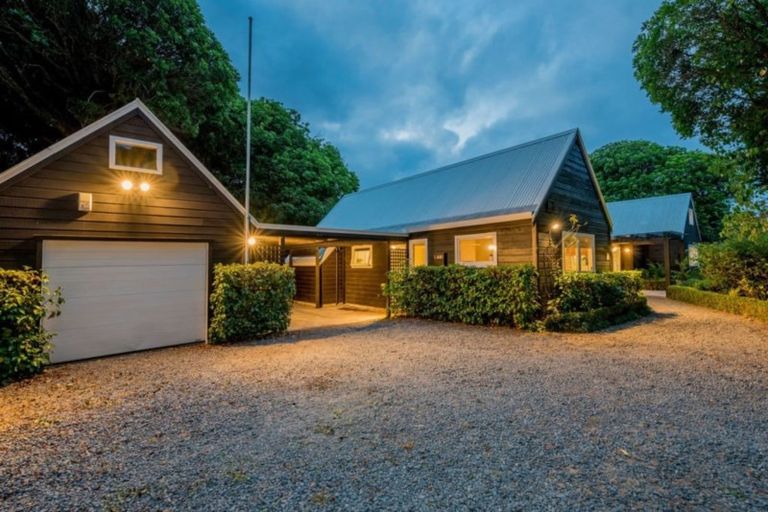 Photo of property in 11 River Glade, Waikanae, 5036