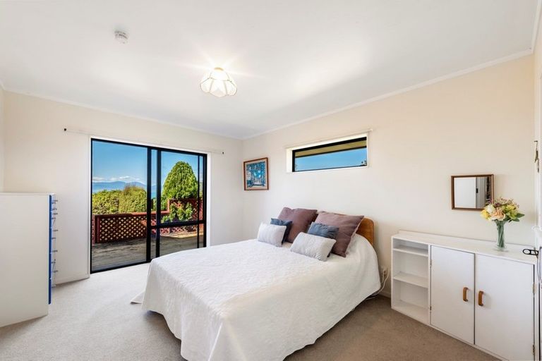 Photo of property in 10 Van Beek Place, Ruby Bay, Mapua, 7005