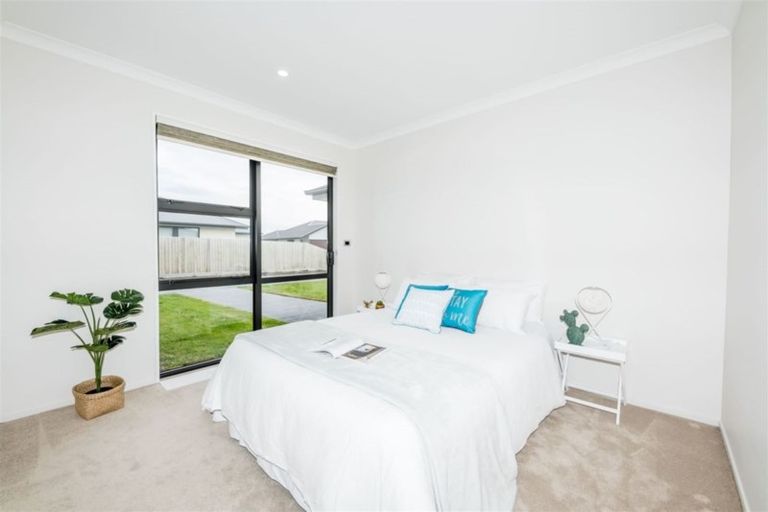 Photo of property in 5 Milano Lane, Wigram, Christchurch, 8025