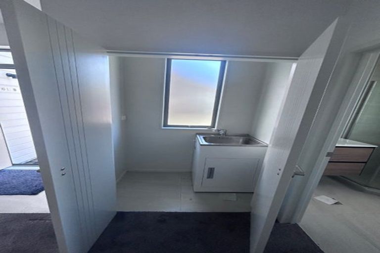 Photo of property in 61b Mcleod Road, Te Atatu South, Auckland, 0610