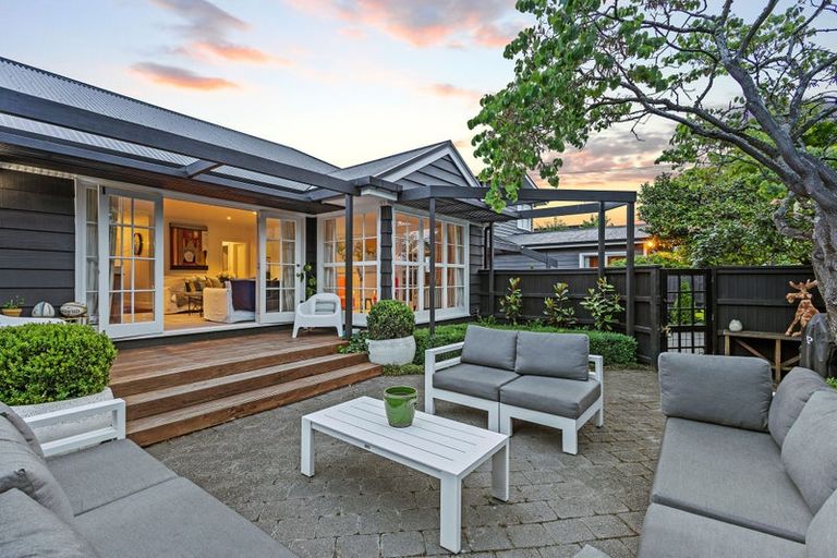 Photo of property in 233 Clyde Road, Burnside, Christchurch, 8053