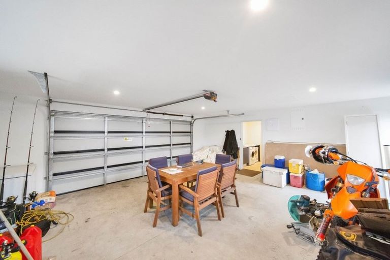 Photo of property in 44 Camellia Avenue, Bell Block, New Plymouth, 4312
