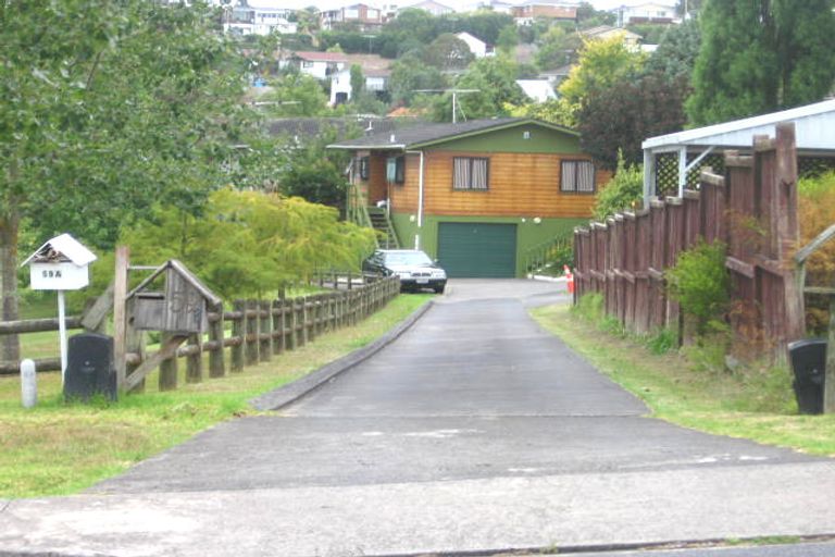 Photo of property in 2/57 Athena Drive, Totara Vale, Auckland, 0629