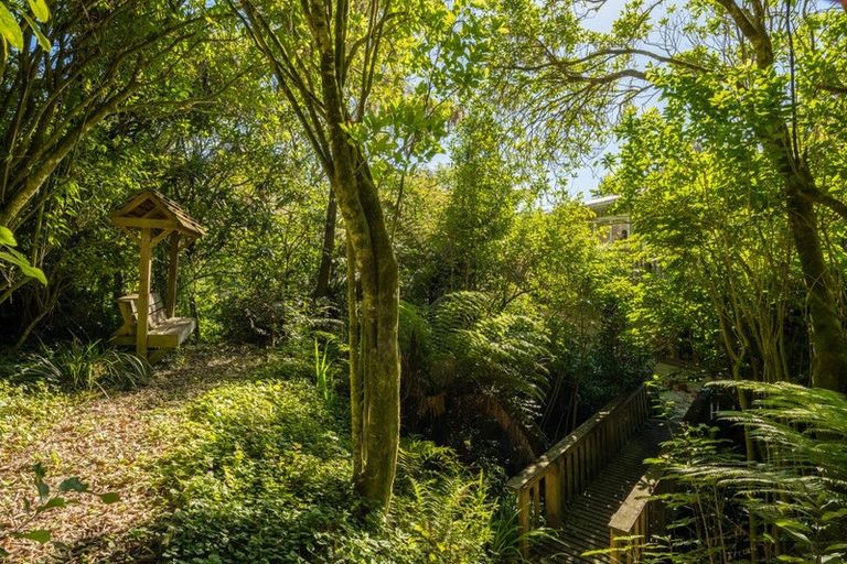 Photo of property in 786 Queen Charlotte Drive, Havelock, Picton, 7281