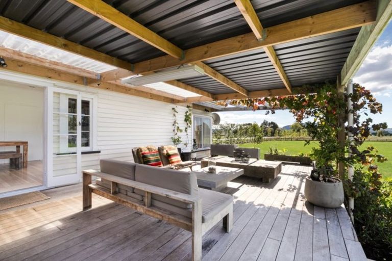 Photo of property in 212 Monument Road, Clevedon, Papakura, 2582